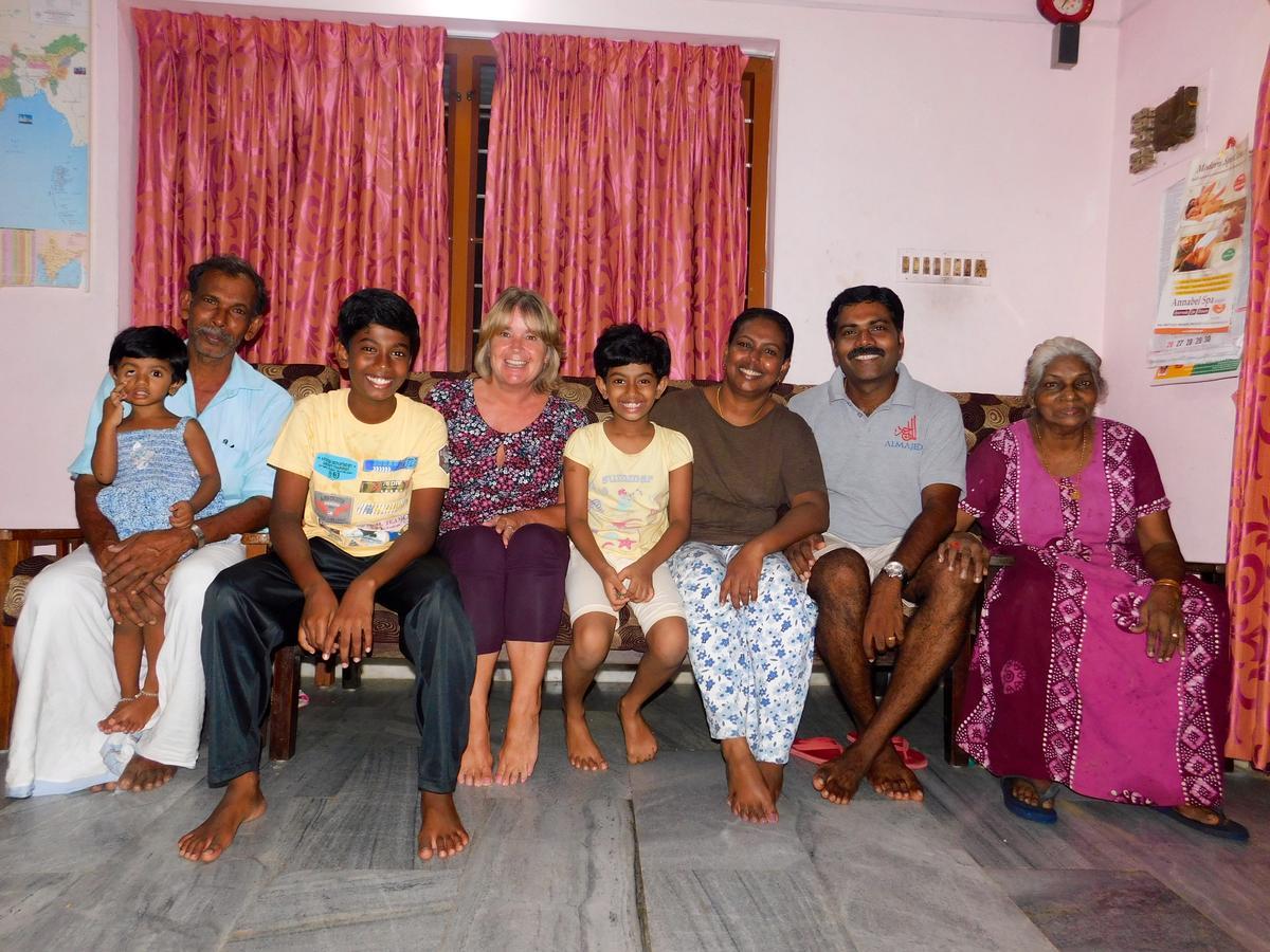 Aaron'S Homestay Kochi Exteriör bild