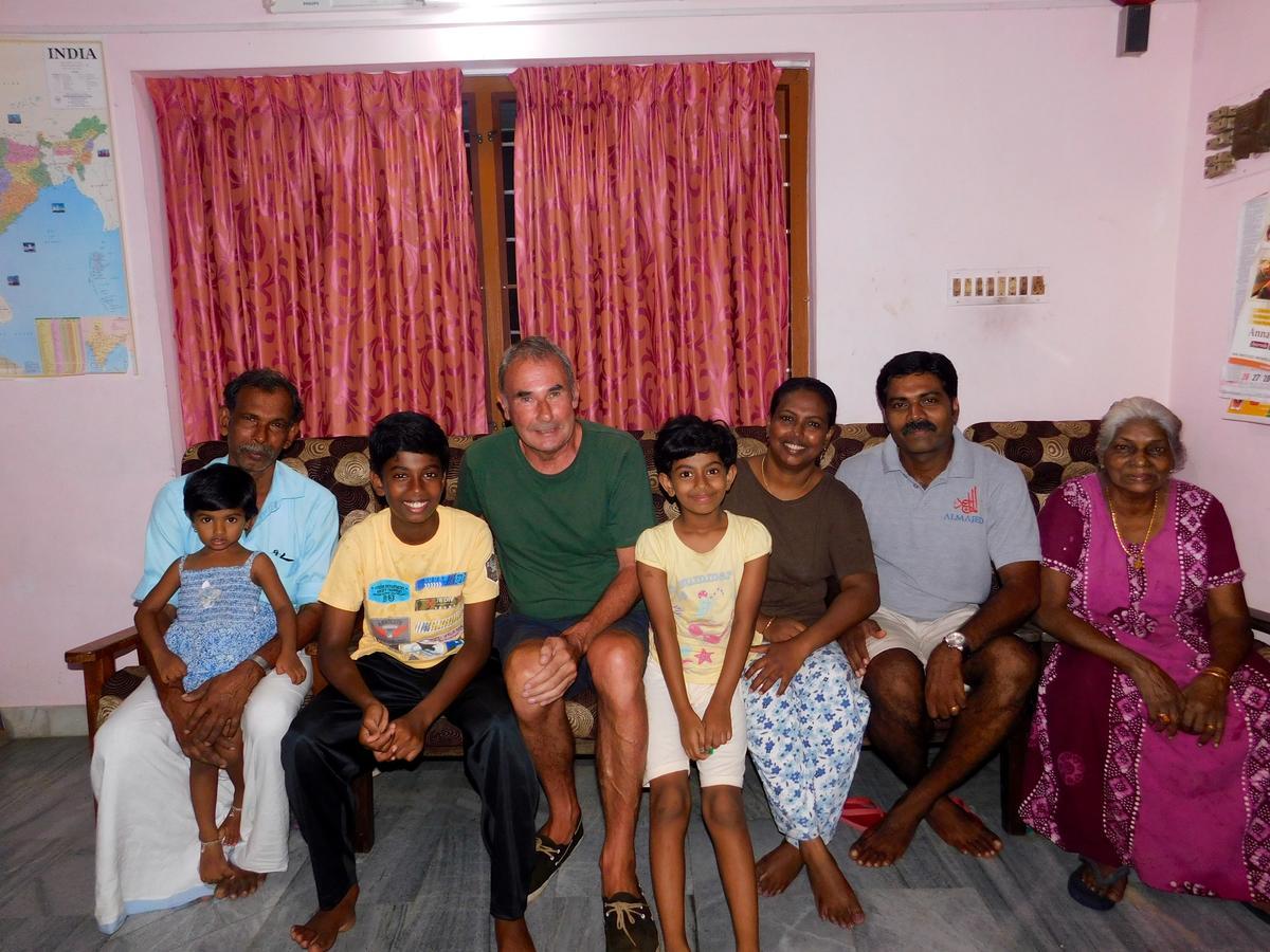 Aaron'S Homestay Kochi Exteriör bild