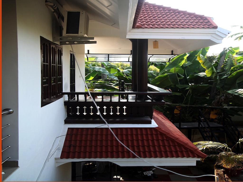 Aaron'S Homestay Kochi Exteriör bild